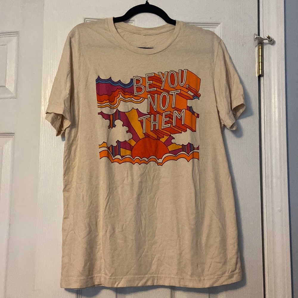 Size L Graphic Tee from Earthbound